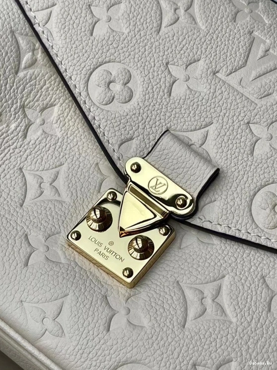 WEST LOUIS METIS POCHETTE EAST VUITTON 0323